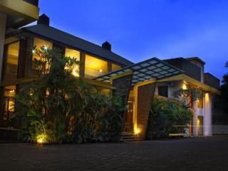 Collection O 295 Grha Ciumbuleuit Hotel 3*